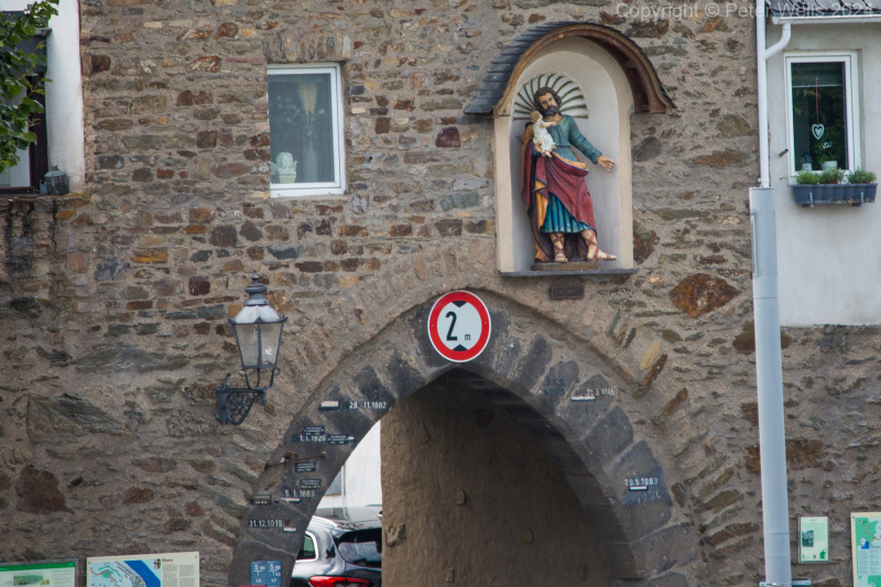 Flood markings on St Joseph's Gate