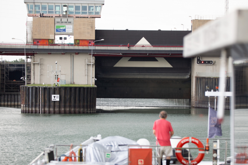 Lock gate opening