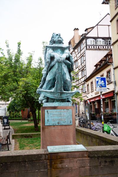 Statue of Leibenzeller